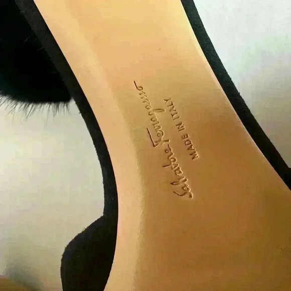 Authentic Salvatore Ferragamo heels 8 like new - Picture 15 of 15